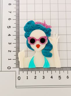 Akrylowa młodzieżowa broszka - 3