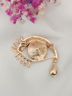 Piękne złote oko z czarną źrenicą - 3