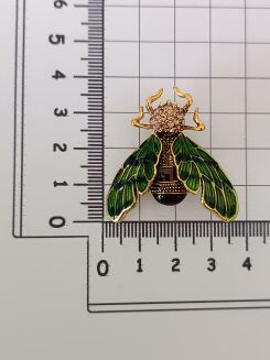 Piękna zielona pszczoła - 2