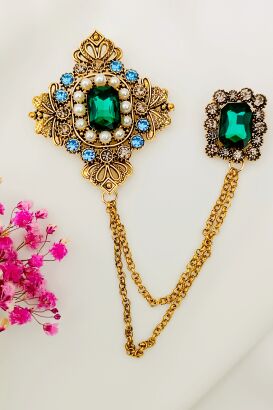 Dwu częściowa broszka z łańcuszkiem