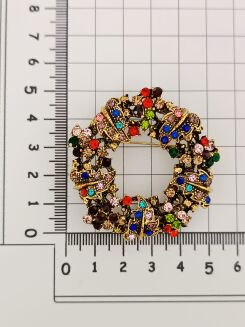 Broszka w kształcie wianka - 2