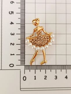Baletnica z perełkami i cyrkoniami - 3
