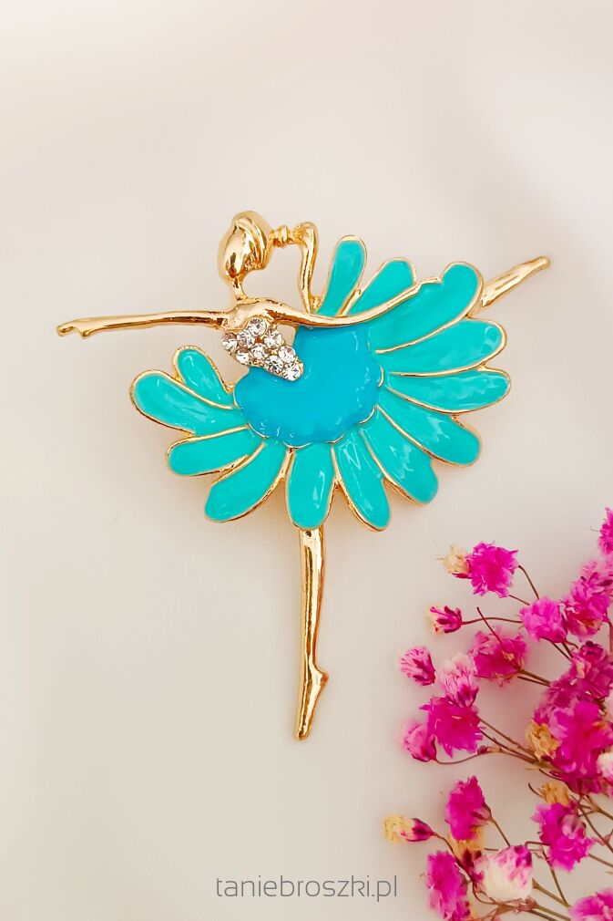 Baletnica w błękitnej sukience