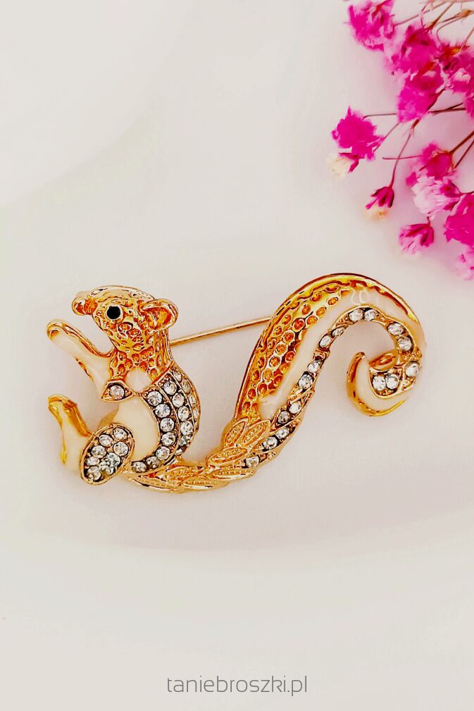 Wiewiórka z cyrkoniami