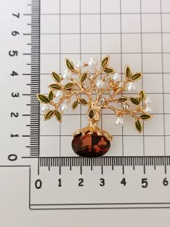 Śliczna broszka z kamieniem i perełkami w kształcie drzewka - 3