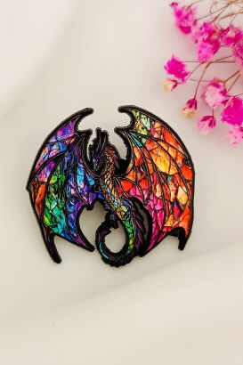 Kolorowy smok w locie